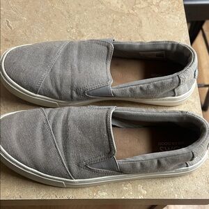 Toms Slip-On Canvas Shoes in Taupe Gray